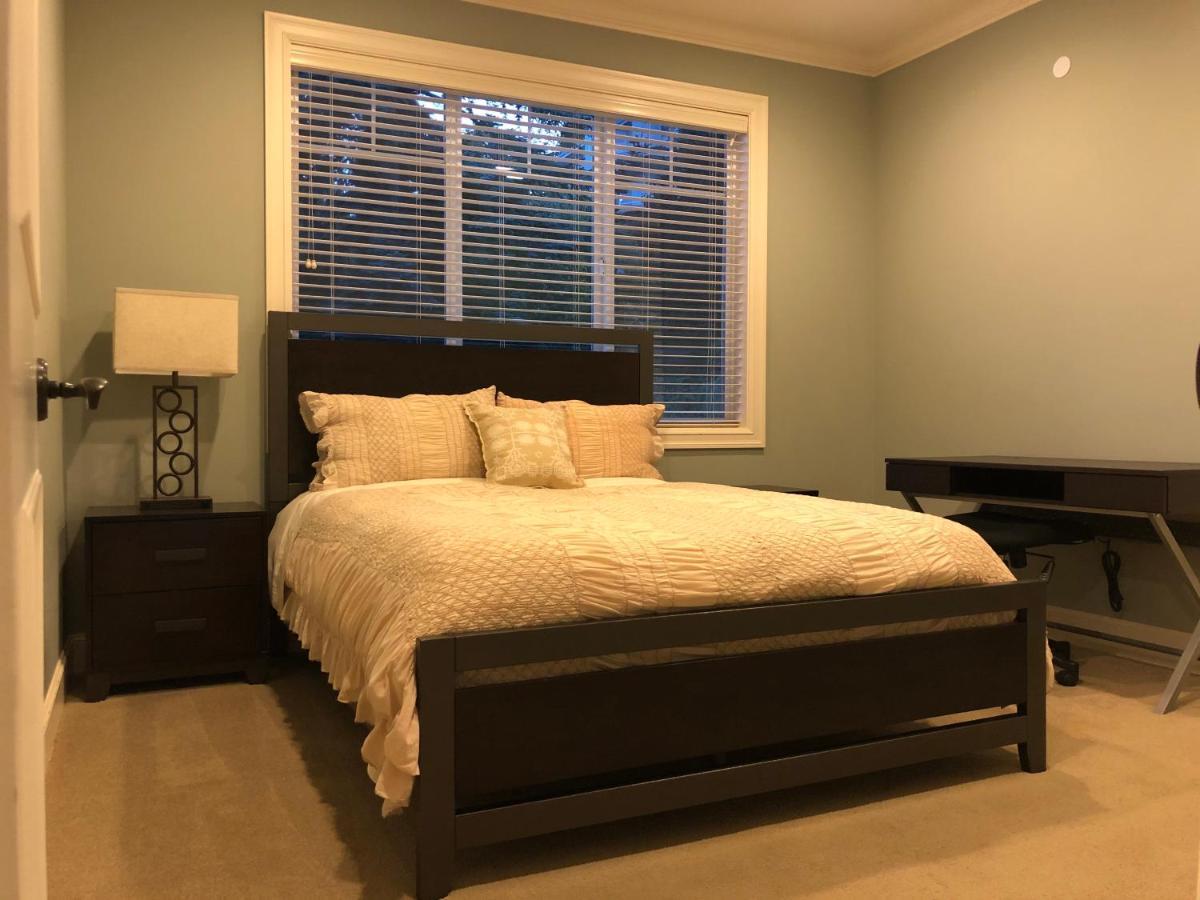 Redondo Waterfront House With A Private Room Federal Way Eksteriør billede