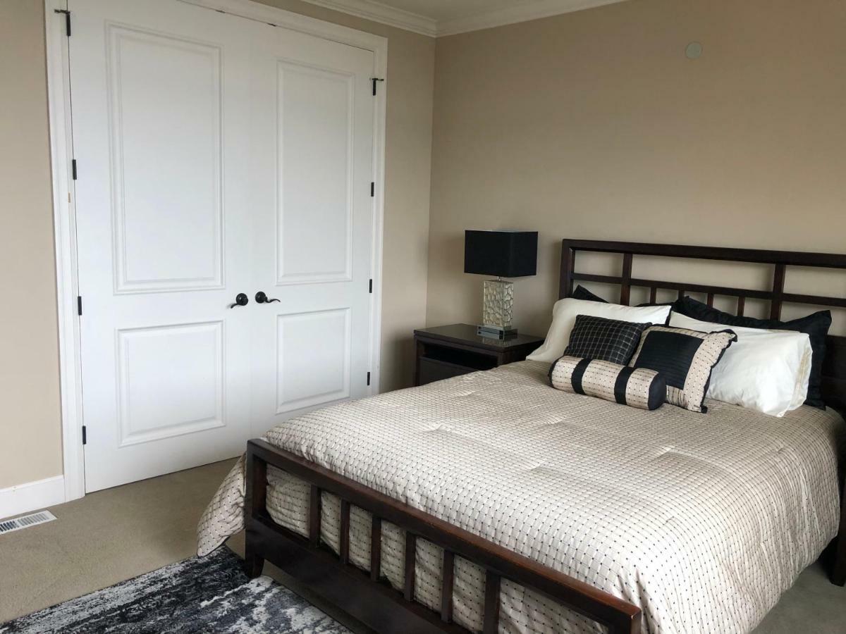 Redondo Waterfront House With A Private Room Federal Way Eksteriør billede